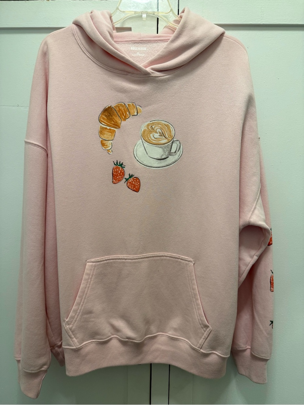 New. Hollister Pink Croissant strawberry & Coffee Graphic Hoodie XL